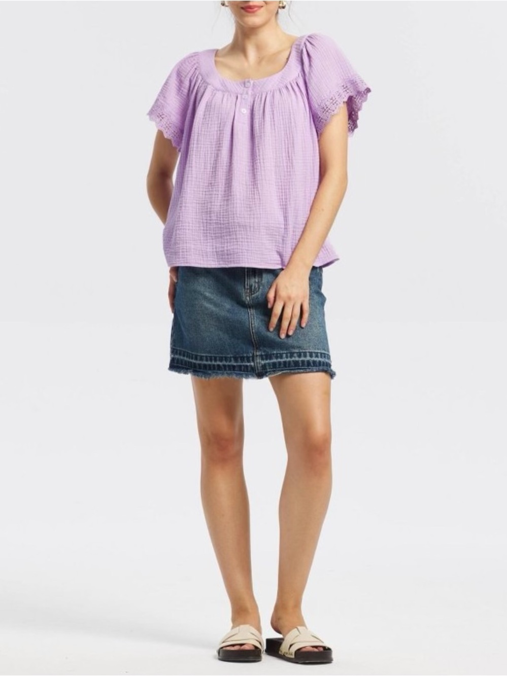 Lavender Raglan Short Sleeve Lace Scoop Neck Peasant Top